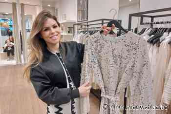 Delphine (33) opent pop-up met zelfontworpen kleding: “Als ik een slechte dag heb, helpt het om me mooi te kleden”