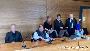 Drosten als "Massenmörder" beschimpft: Drei Camper vor Gericht