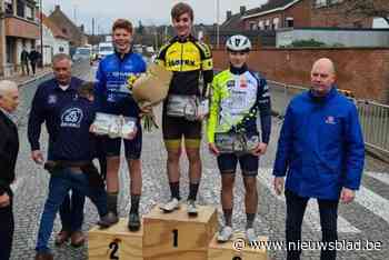 Tobias Flajs boekt in Edewalle zijn eerste zege als nieuweling ondanks probleem met shifter: “Op mijn zwaarste verzet reed ik naar de finish”