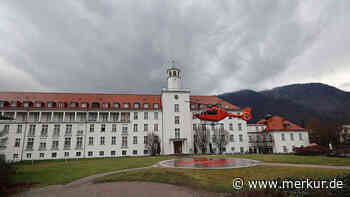 Neun Verletzte bei Zimmerbrand in Seniorenheim: Bewohner und Mitarbeiter verhindern Schlimmeres