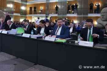 AfD-Prozess: Antragsflut und ein ominöser Zettel