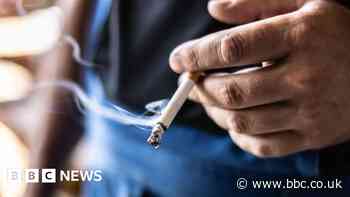 Health bosses push for smoking law change