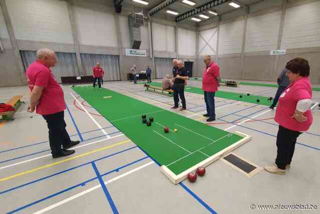Senioren uit Pajottenland spelen curve-bowlstornooi