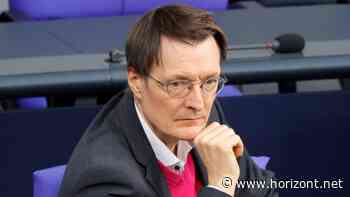 "Unseriöse Hetzkampagne": Diese Plakatmotive bringen Karl Lauterbach auf die Palme