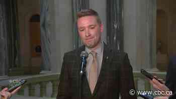 Sask. education minister defends decision to call police on protesters