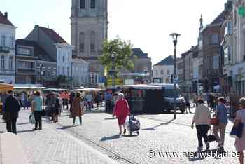 Fietsers en steppers vliegen op de bon op wekelijkse markt