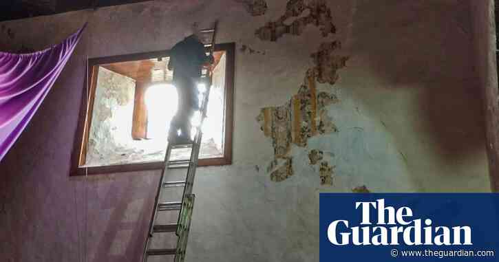 Tenerife priest apologises for ordering 300-year-old frescoes to be painted over