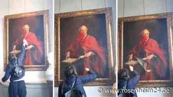 Eklat an Elite-Uni: Aktivistin zerschlitzt historisches Gemälde