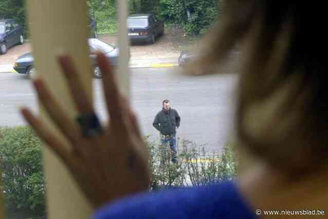 Veertiger belaagt ex met honderden berichten en dringt haar woning binnen: 30 maanden cel gevorderd