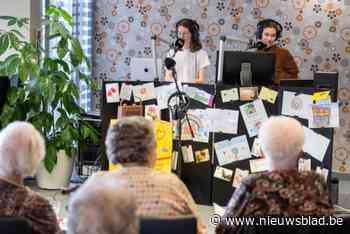 Radio maken in wzc Sint-Pieter: “We halen de onzichtbare muur tussen inwoners en de rest van de wereld weg”