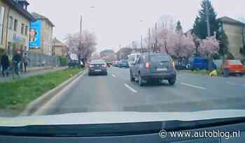 Video: plotseling linksaf slaan maak je niemand blij mee