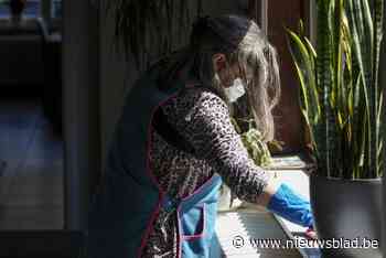 Poetshulp ontkent diefstal van 1850 euro: “Geld was van mijn partner” … die twee jaar eerder overleed