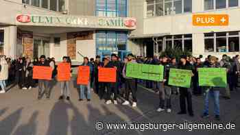 Trauerfeier nach tödlicher Messerattacke: Angehörige fordern mehr Sicherheit