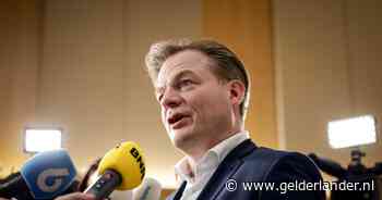 De schijn dat het anders wordt, moet Omtzigt aan tafel houden