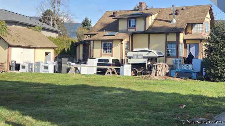 Chilliwack bylaw enforcement takes action against home north of downtown