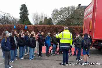 Leerlingen van Heerse scholen leren gevaar van dode hoek kennen