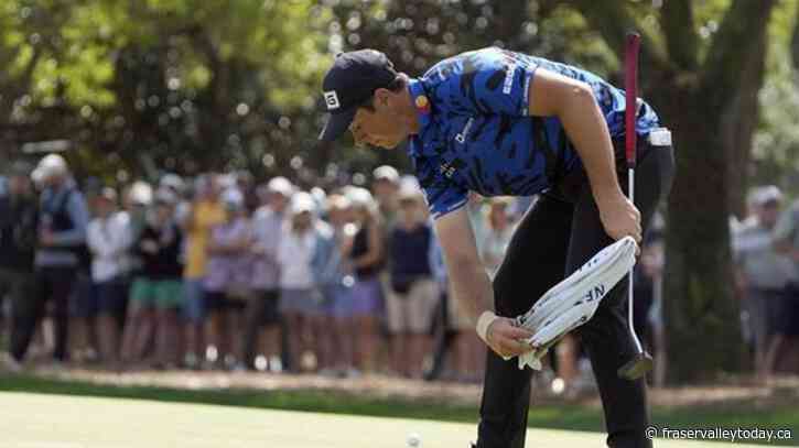 McIlroy had a 65 with 2 tee shots in the water and 1 uncomfortable dispute