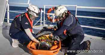 Overlevenden melden ongeveer zestig doden op migrantenboot: dagen zonder water