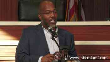 Lauderhill leaders address public safety concerns at HOA event