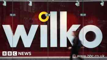 Store closures rise but food chains help fill gap