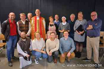 Toneelkring ’t Heidebloempje speelt voorstellingen in oude kringloopwinkel
