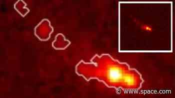 Speck of light glimpsed by Hubble is truly an enormous old galaxy, James Webb Space Telescope reveals