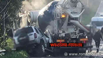 Incidente sulla Pontina Vecchia, scontro tra betoniera e Jeep: morto 70enne