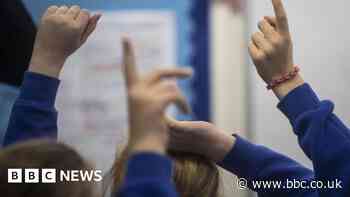 Fasting pupils told to spend lunch break at home