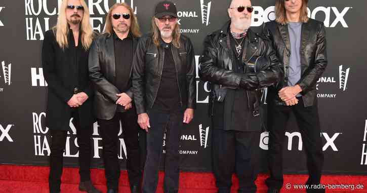 Album von Judas Priest erstmals Platz eins