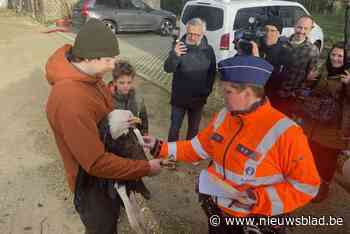 Beruchte zeearend pas terug bij eigenaar na tussenkomst politie: “Ik kreeg zelfs geen dankjewel”