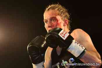 Delfine Persoon verliest bieding en moet wellicht in Amerika gaan boksen voor wereldtitel