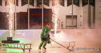 Huskies women’s hockey defender steps onto ice at nationals after cancer diagnosis