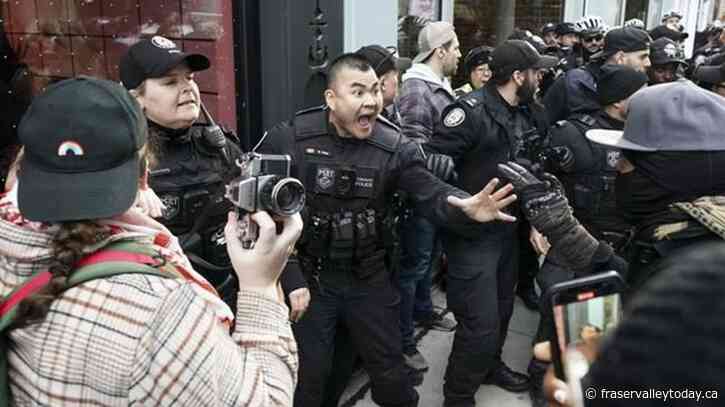 Toronto police make arrest as pro-Palestinian protesters rally outside Trudeau event