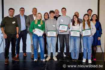 Scholieren Ursulinen en College Hagelstein winnen Sci-Tech Challenge met idee om aluminium om te zetten in waterstof