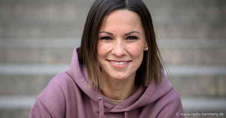 Sängerin Christina Stürmer liebt Gartenarbeit