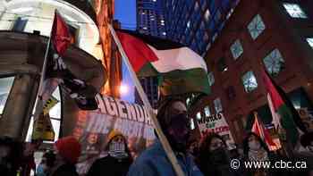 2 people arrested during pro-Palestinian rally outside Trudeau event, Toronto police say