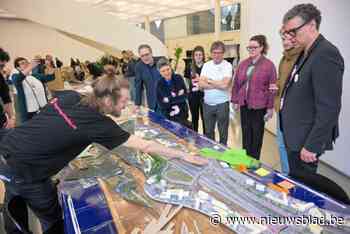 Bezoekers van de vijfde Ringdag kregen plannen te zien van de nieuwe Ring
