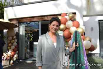 Marijke van Studio Marifique viert vijfde verjaardag met klanten, die zelfs uit Brussel komen