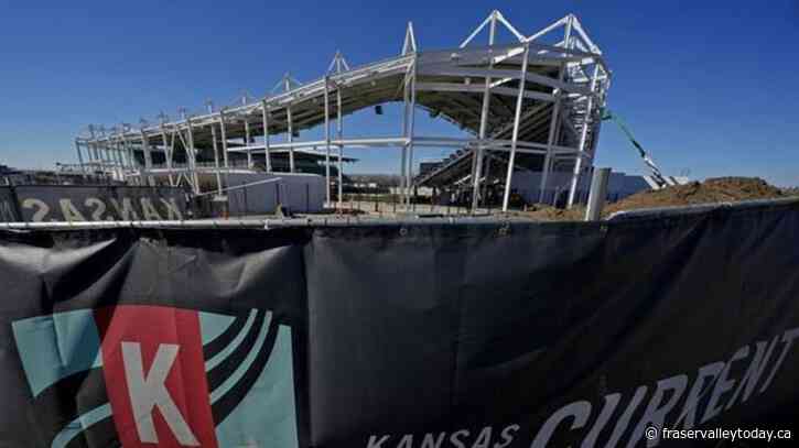 Canadian Janine Beckie scores twice for Portland in return from knee surgery