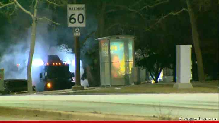 Neighbours in Calgary armed standoff ‘wondered what was going on’