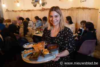 Steeds meer restaurants bieden iftarmaaltijden aan: “Ook voor niet-moslims”