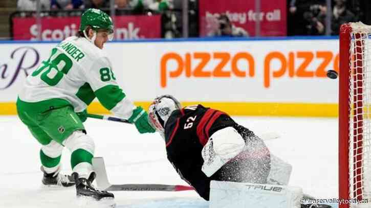 Guentzel leads Hurricanes over Maple Leafs 5-4 in a shootout