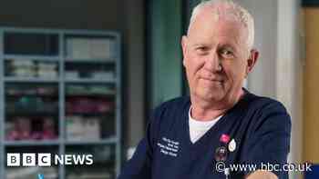 Derek Thompson exits Casualty after 38 years