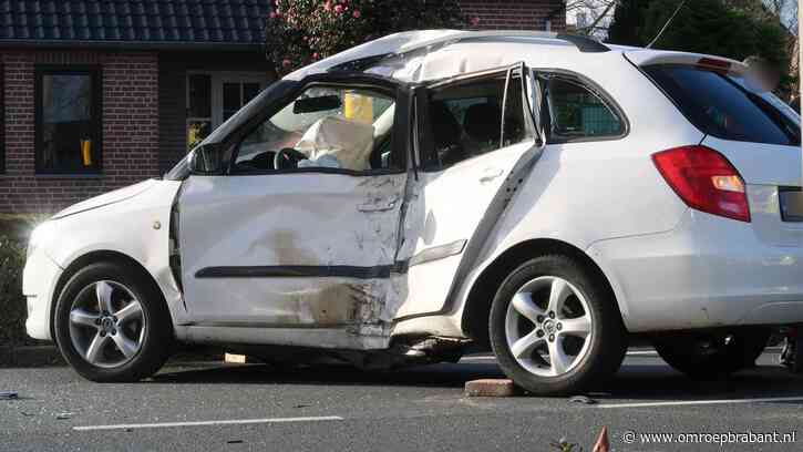 Motorrijder komt om het leven na botsing, automobilist zwaargewond
