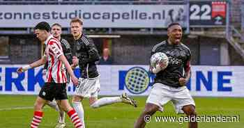 Steven Bergwijn redt punt bij Sparta, maar personele problemen Ajax nemen toe