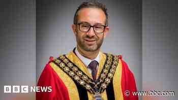 Tributes paid to 'dedicated' mayor who died at 37