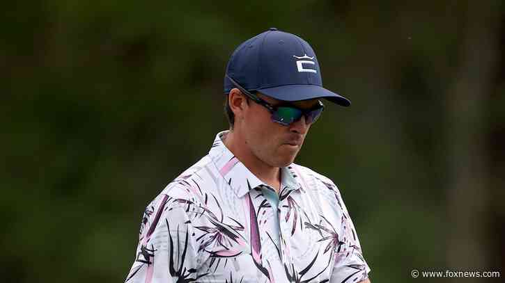 Rickie Fowler screams at fan after awkward tee shot at The Players Championship