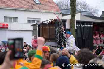 Joppe Vranken (27) kroont zich tot eerste keizer van Ekeren: “Dit is geschiedenis. We zien wel hoe we straks terug thuis geraken”