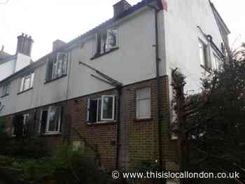 Man taken to hospital after Mill Place Chislehurst flat fire