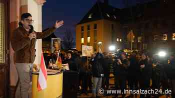 Polizei führt Rechtsextremist Sellner bei „Remigrations“-Besuch in der Schweiz ab